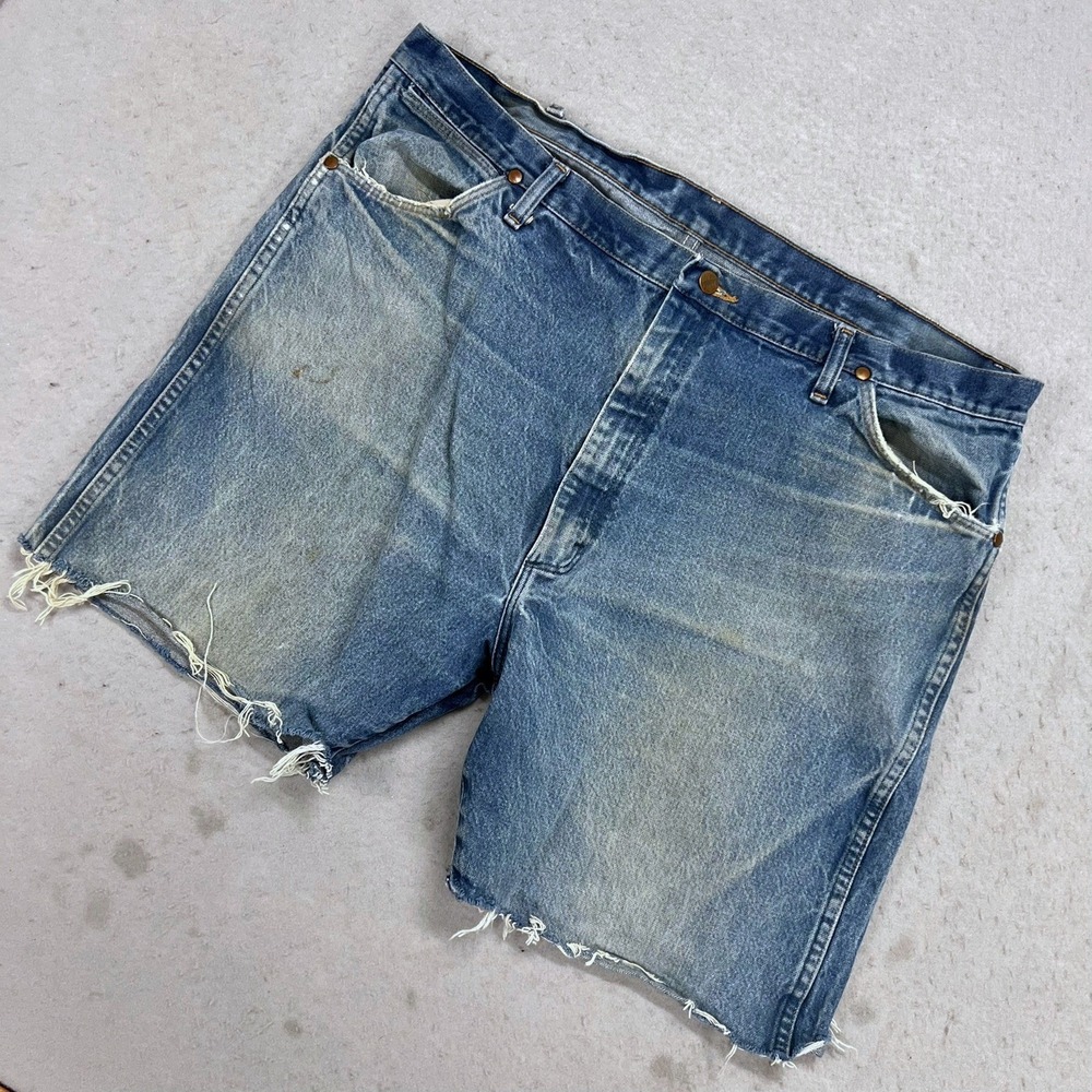 Vintage 90s Wrangler Denim Cut Off Shorts Mens 40 Blue Distressed 13MWZPW
